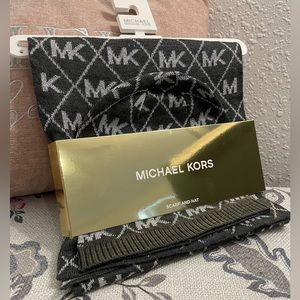 Michael Kors new Scarf and Hat set